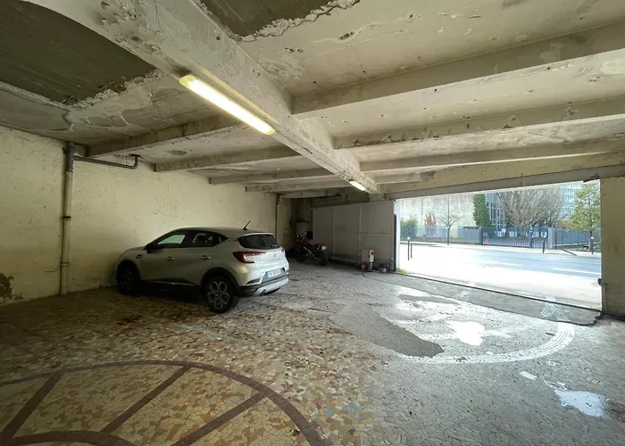 Grande Avec Parking Possible En Supplement, Bastide 波尔多